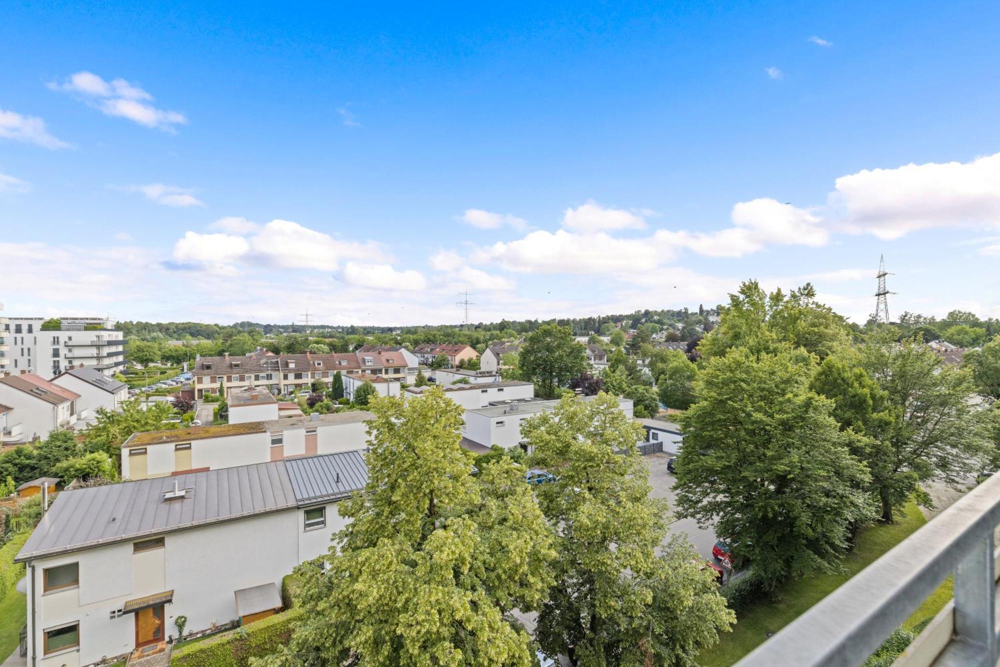 Sonniges City-Apartment Mit Suedbalkon Und Parklatz Neusass Екстер'єр фото